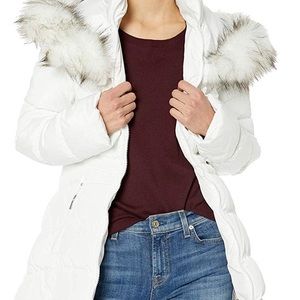 ** NWT ** LAUNDRY by Shelli Segal